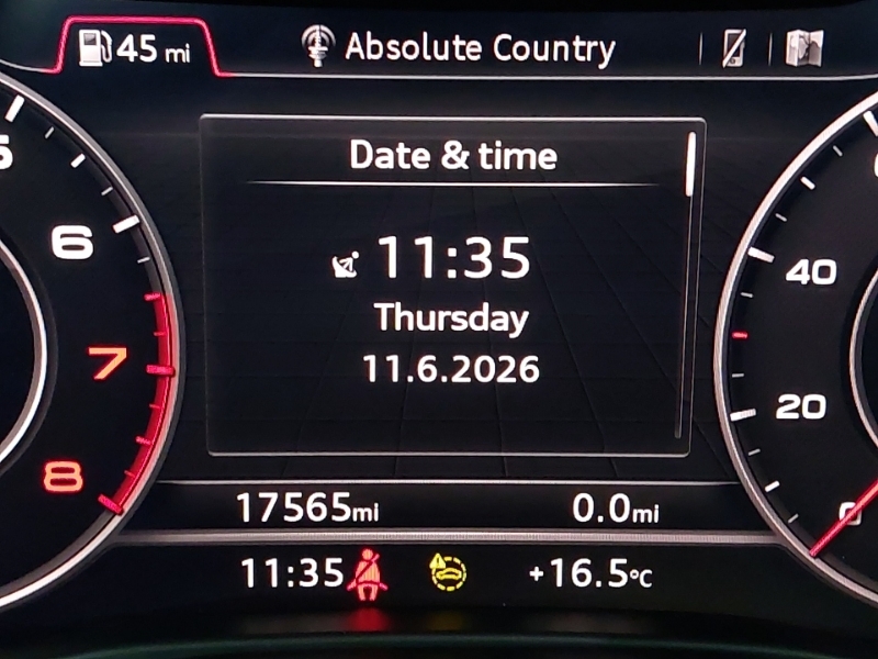 Audi Q2 S Line Black #9