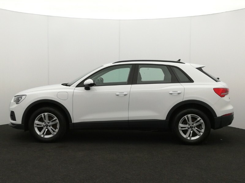 Audi Q3 45 Tfsi E Technik S Tronic White #4