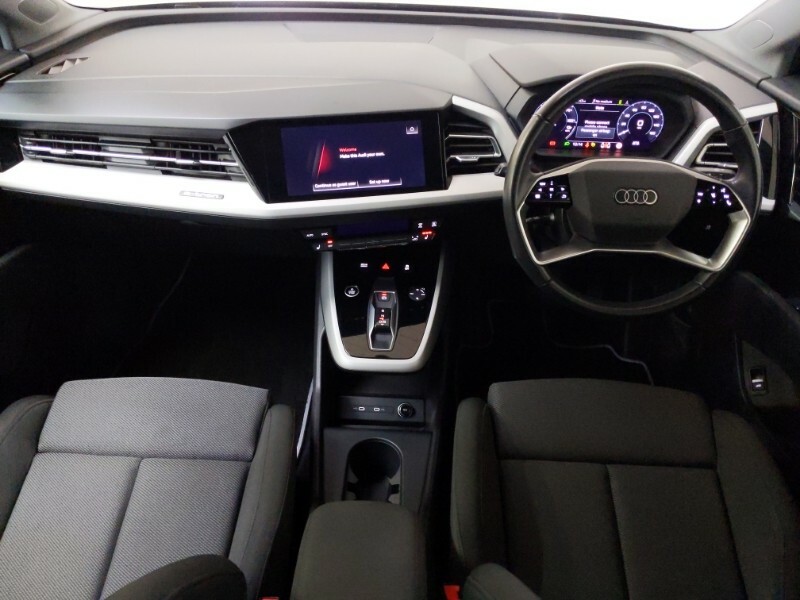 Audi Q4 E Tron 125Kw 35 55Kwh Sport Black #3