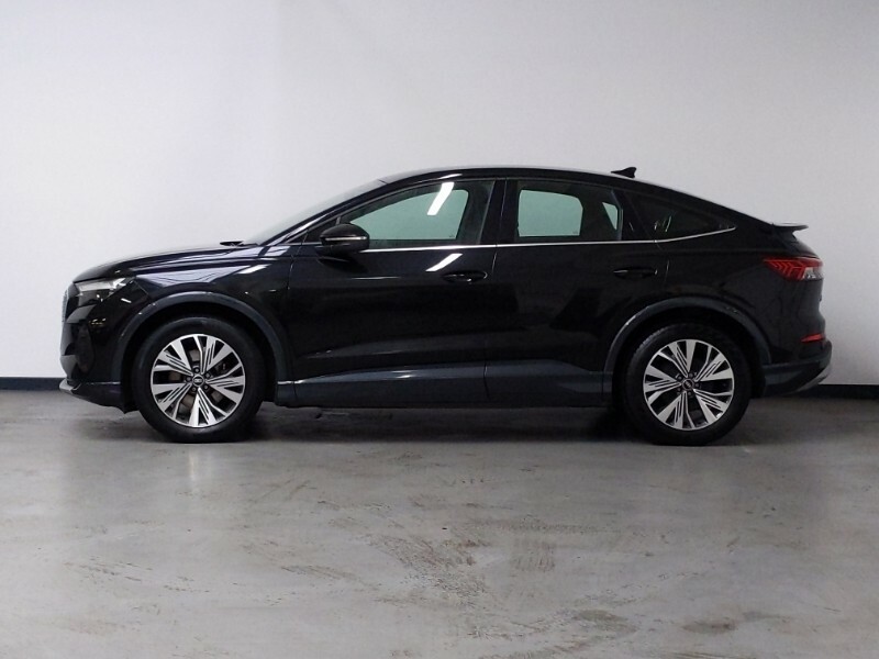 Audi Q4 E Tron 125Kw 35 55Kwh Sport Black #4