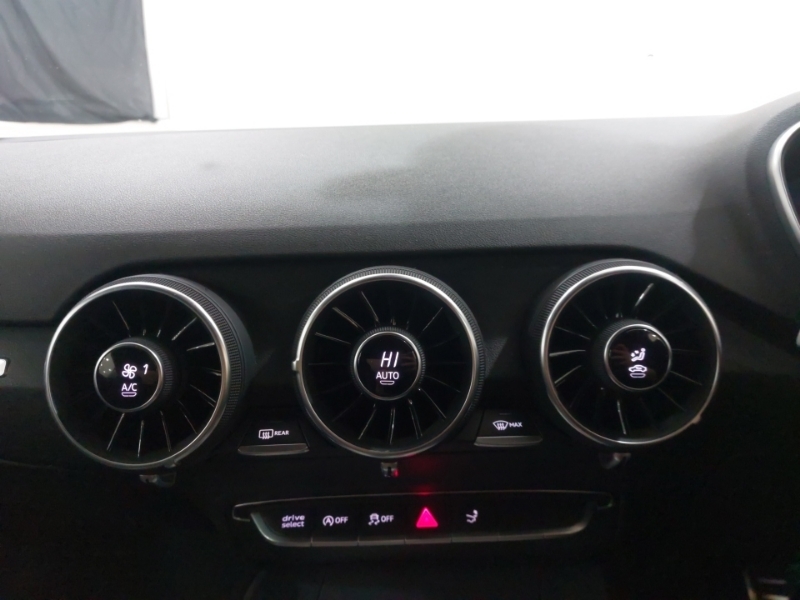 Audi TT 1.8T Fsi Black Edition Black #15