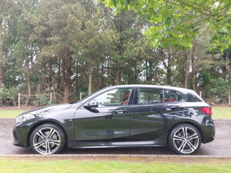 BMW 1 Series 118I 136 M Sport Live Cockpit Professional Black #4