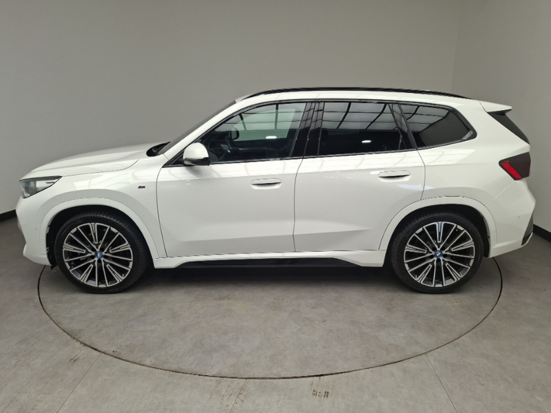 BMW iX1 230Kw Xdrive30 M Sport 65Kwh Pro Pack White #4