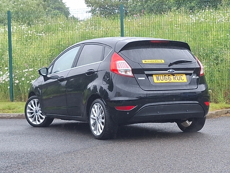 Ford Fiesta 1.0 Ecoboost Titanium X Black #2