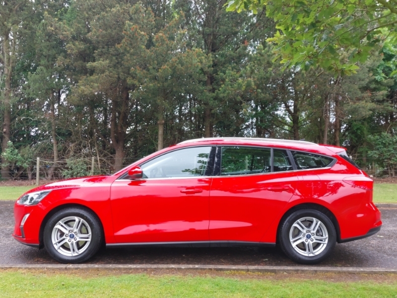 Ford Focus 1.0 Ecoboost Hybrid Mhev 125 Zetec Edition MM71EEH Red #4