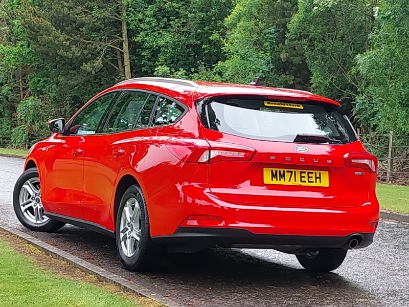 Ford Focus 1.0 Ecoboost Hybrid Mhev 125 Zetec Edition MM71EEH Red #2