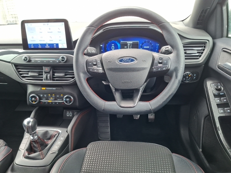 Ford Focus 1.5 Ecoblue St-line Red #8