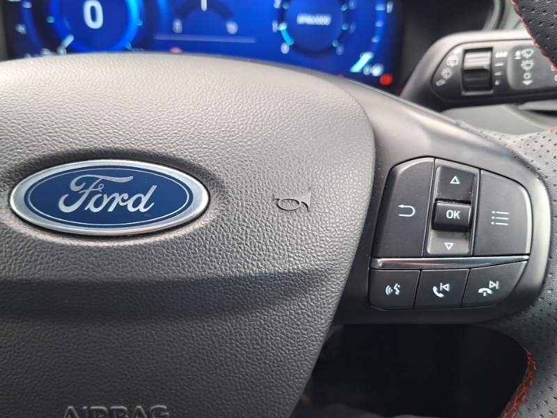 Ford Focus 1.5 Ecoblue St-line Red #13