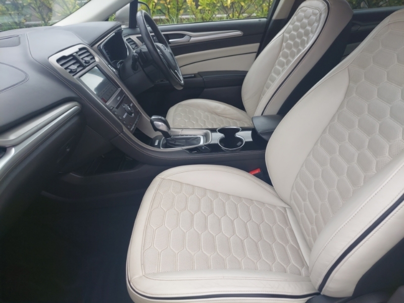 Ford Mondeo 2.0 Tdci 210 Powershift Beige #5