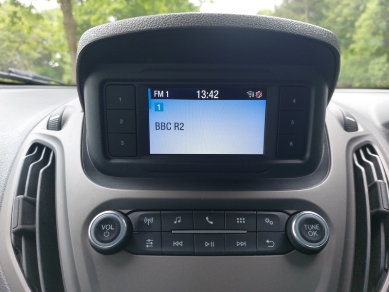 Ford Tourneo Courier Zetec Blue #9