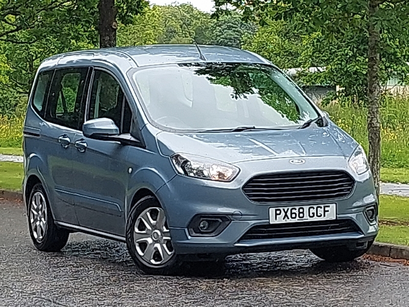 Ford Tourneo Courier Zetec Blue #1