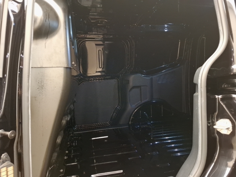 Ford Transit Courier 1.5 Ecoblue Active Van Black #6