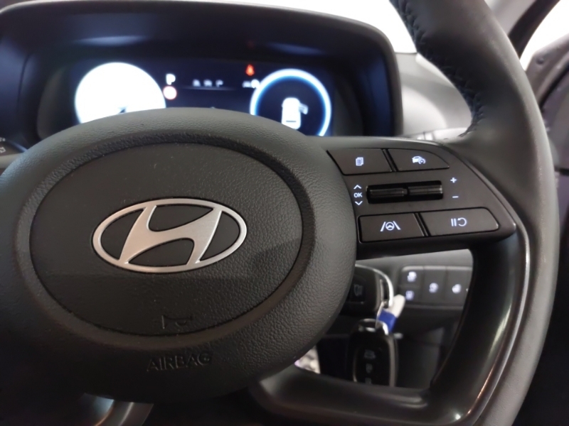 Hyundai Bayon Hatchback White #13