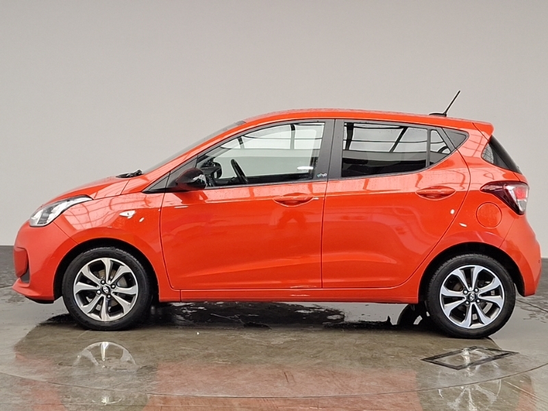 Hyundai I10 1.0 Play Red #4