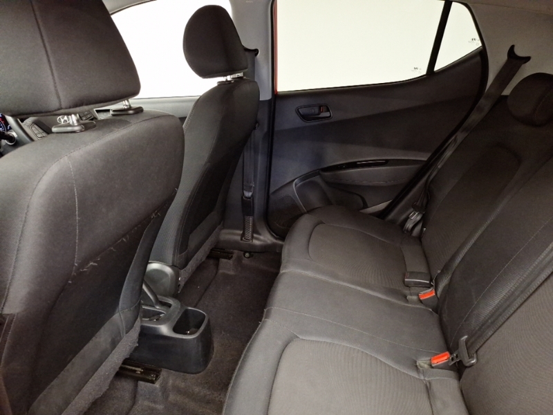 Hyundai I10 1.0 Play Red #6