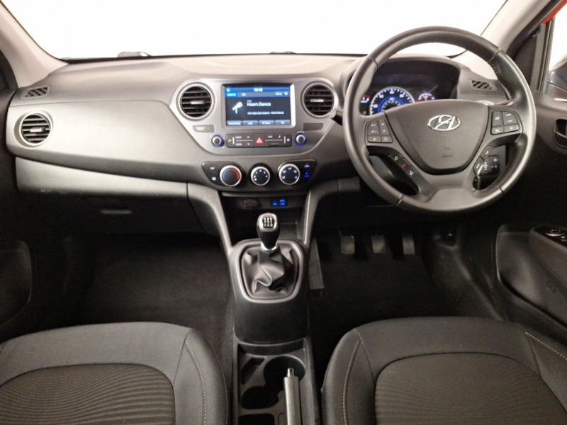 Hyundai I10 1.0 Play Red #3