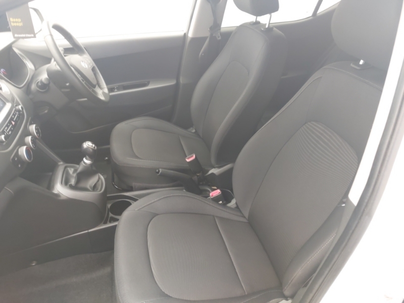Hyundai I10 1.0 Play White #3