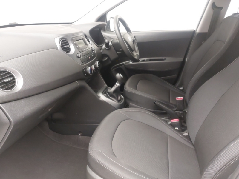 Hyundai I10 1.0 Se White #5