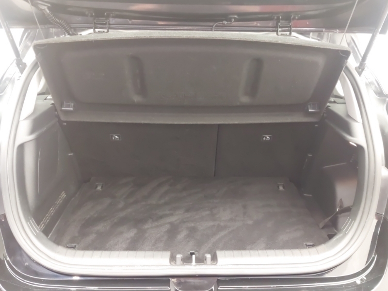 Hyundai I20 Hatchback White #18
