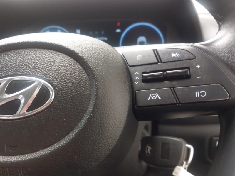 Hyundai I20 Hatchback White #13