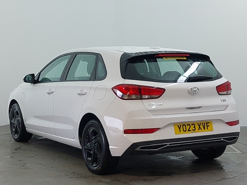 Hyundai I30 1.0T Gdi Se Connect Dct White #2