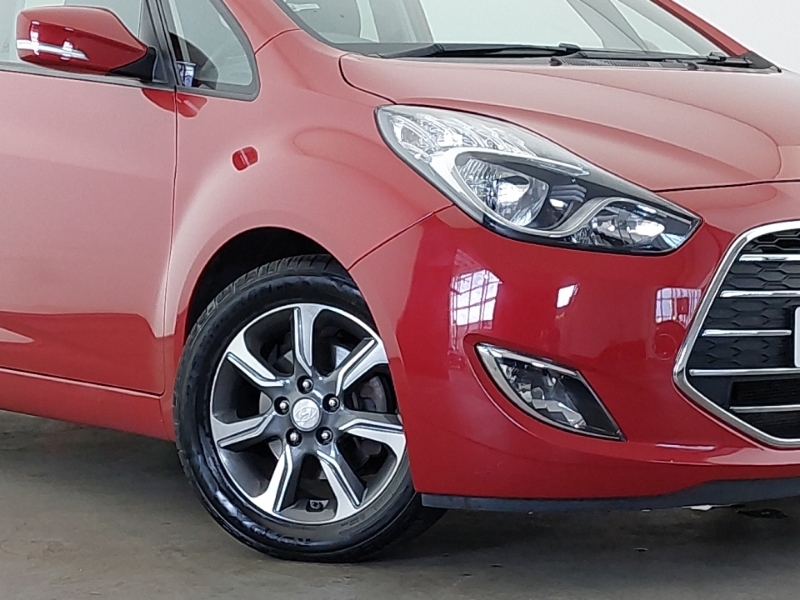 Hyundai Ix20 Hatchback Blue #20