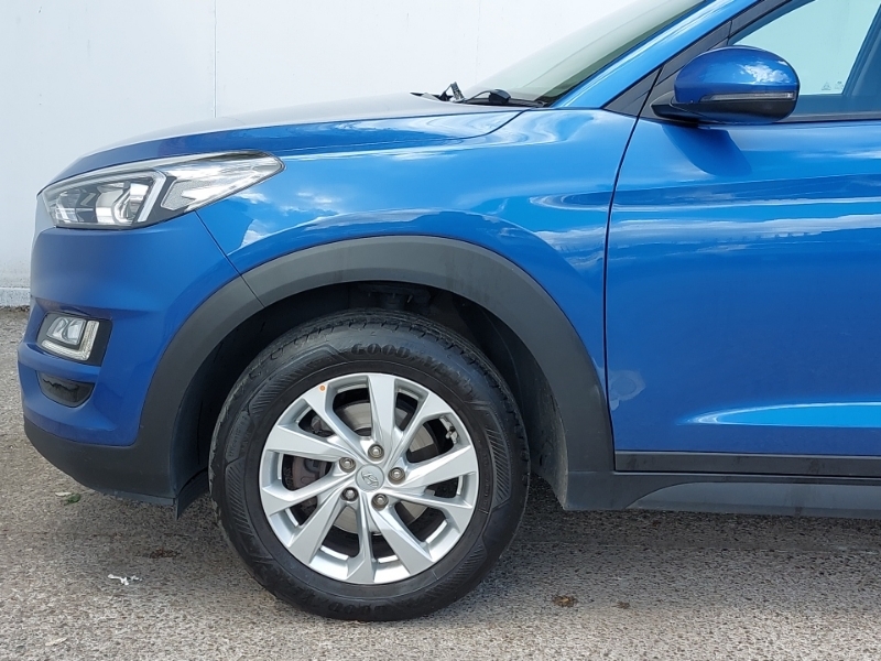Hyundai Tucson Black #19