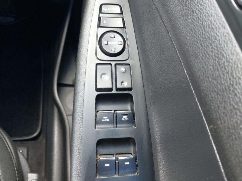 Hyundai Tucson Black #16