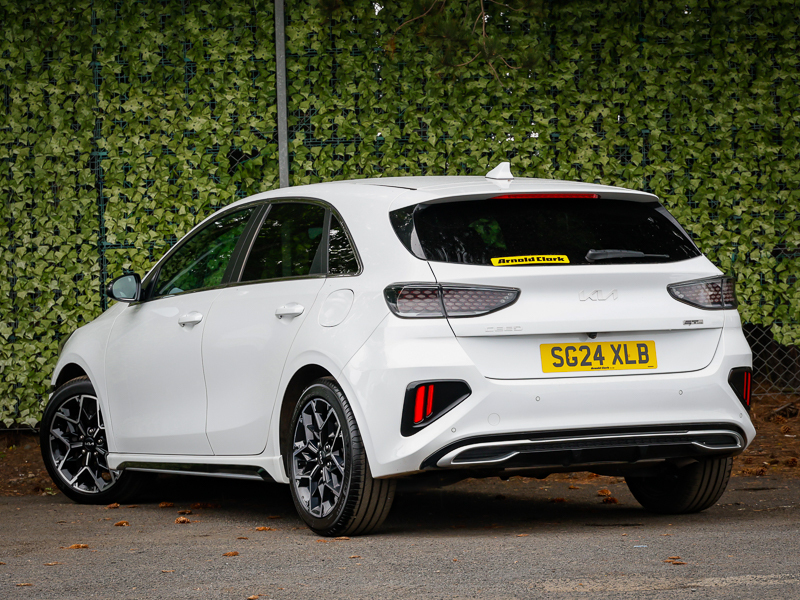 Kia Ceed 1.5T Gdi Isg Gt-line White #2