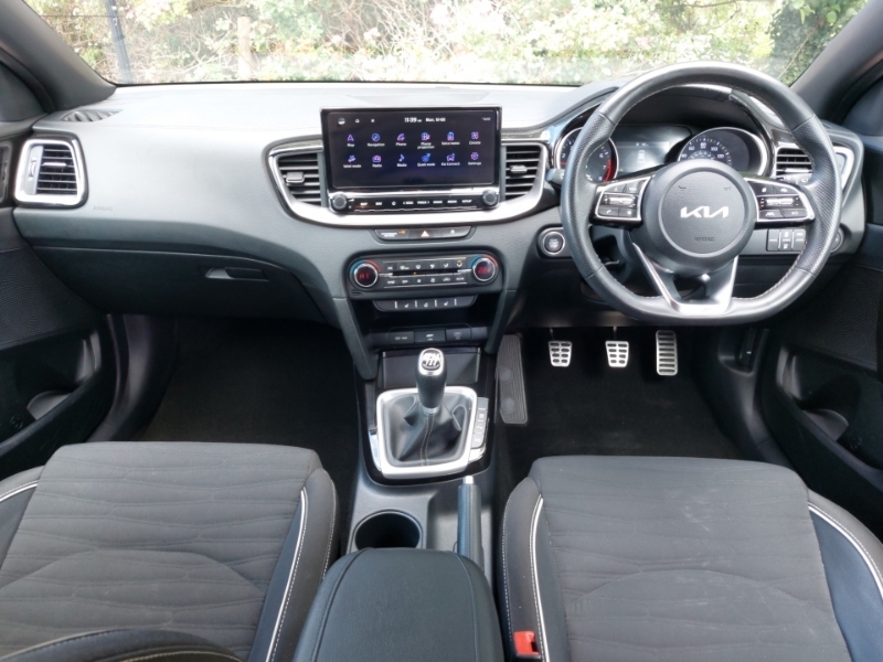 Kia Ceed 1.5T Gdi Isg Gt-line White #3