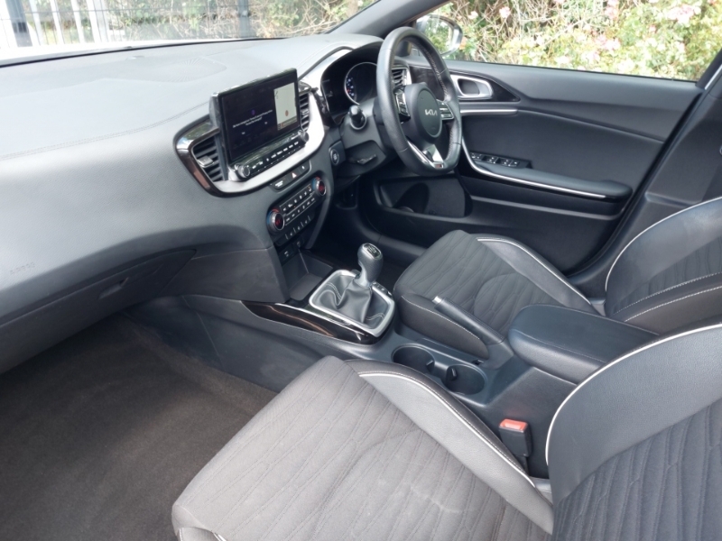 Kia Ceed 1.5T Gdi Isg Gt-line White #5