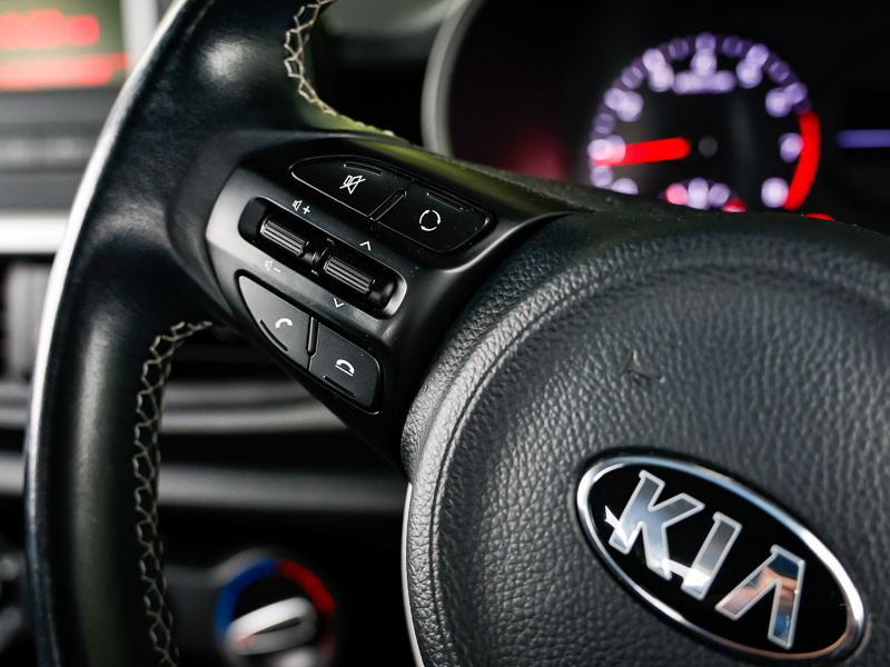 Kia Picanto 1.0 White #16