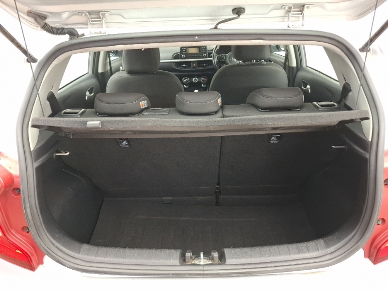 Kia Picanto Hatchback White #18
