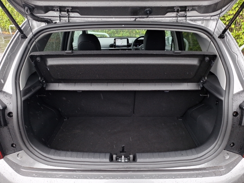 Kia Picanto Hatchback White #16