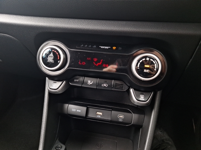 Kia Picanto Hatchback White #14