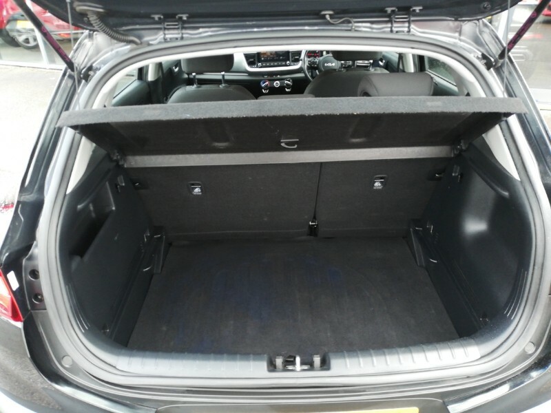 Kia Stonic Quantum Grey #8
