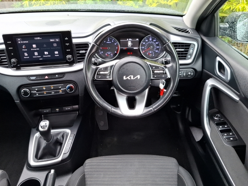Kia Xceed 2 Black #8