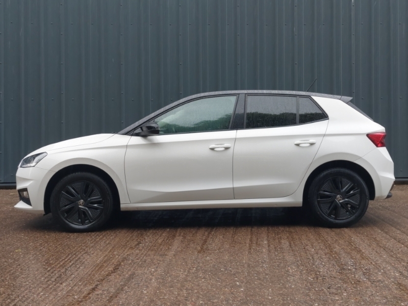 Skoda Fabia 1.0 Tsi 110 Colour Edition White #4