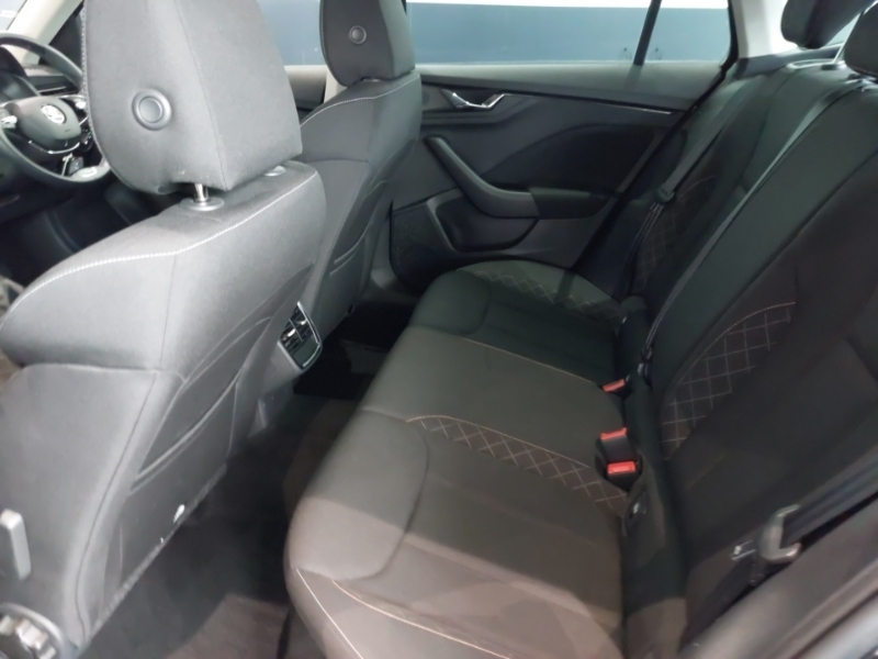 Skoda Kamiq 1.0 Tsi 110 Se Drive Dsg Black #6