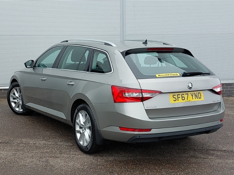 Skoda Superb 1.6 Tdi Cr Se Beige #2