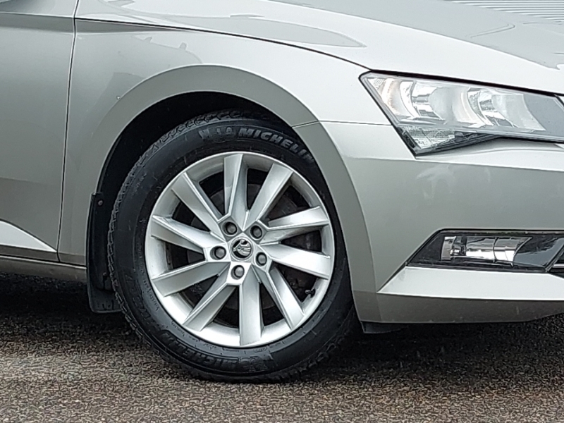 Skoda Superb Silver #20