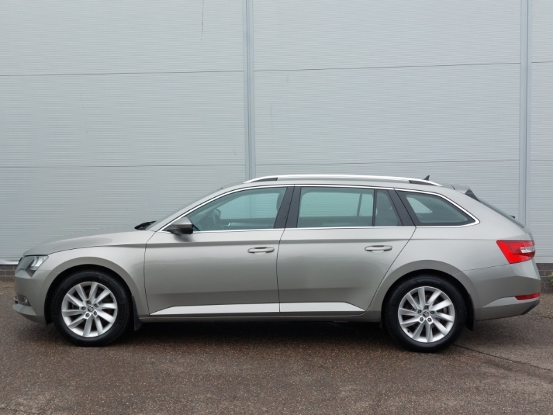 Skoda Superb 1.6 Tdi Cr Se Beige #4