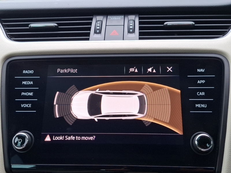 Skoda Octavia Hatchback Grey #9