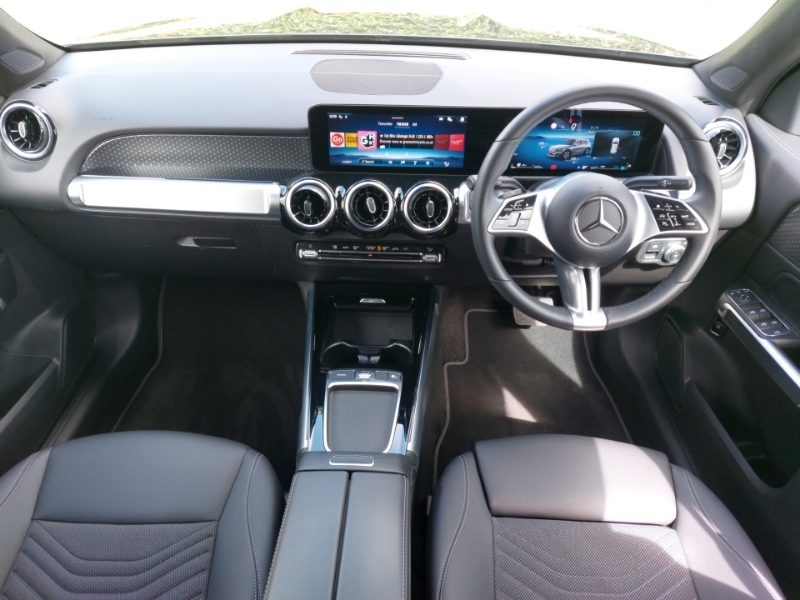 Mercedes-Benz GLB Class Glb 200 Sport Executive 7G-tronic Black #3