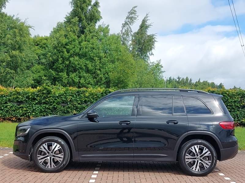 Mercedes-Benz GLB Class Glb 200 Sport Executive 7G-tronic Black #4
