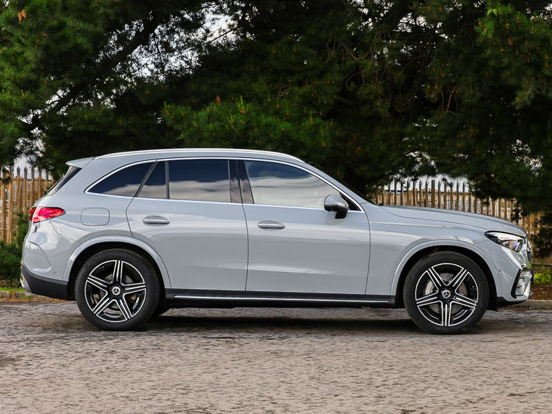 Mercedes-Benz GLC Class Glc 300 4Matic Amg Line Premium 9G-tronic Grey #4