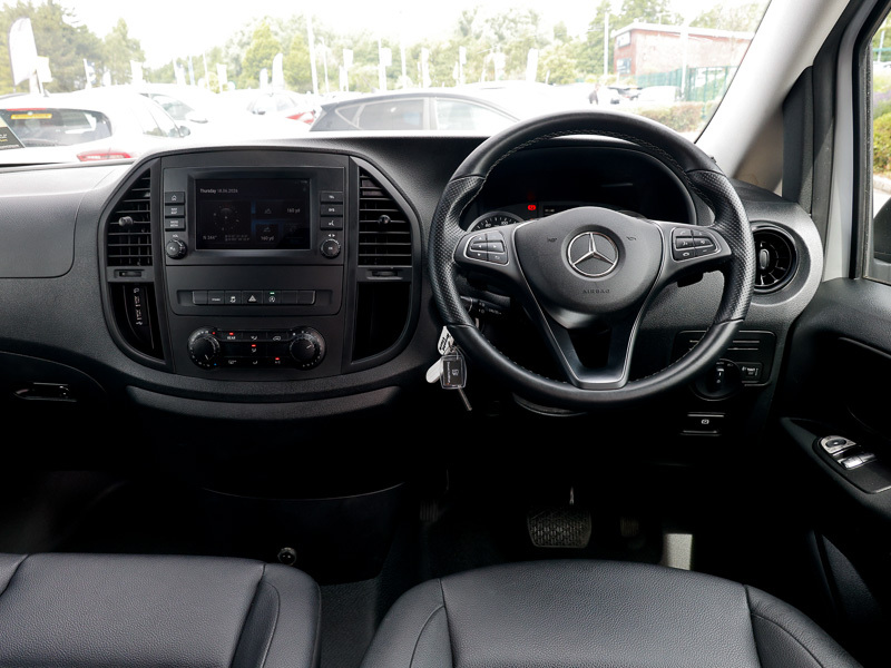Mercedes-Benz Vito 114 Cdi Pro 9-Seater 9G-tronic KR24NZA White #3