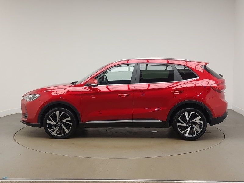 MG ZS 1.5 Hybrid Trophy Red #4
