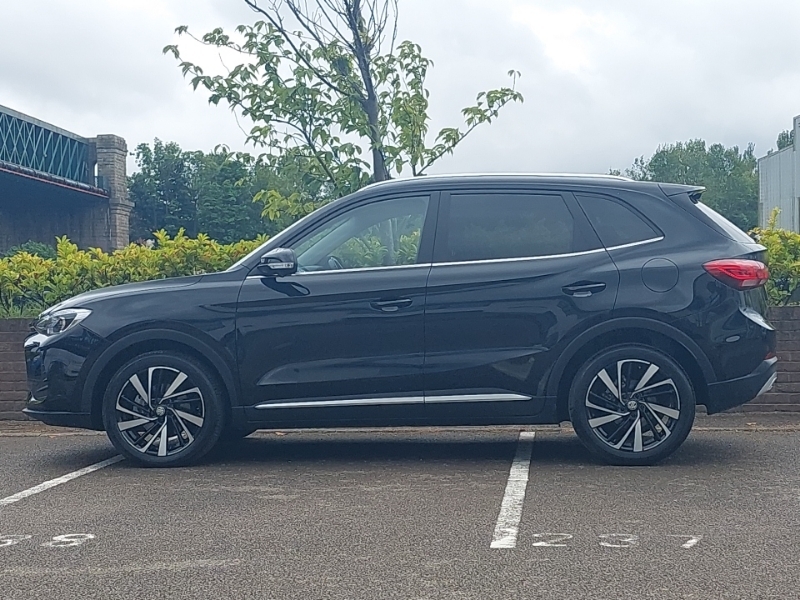 MG ZS 1.5 Hybrid Trophy Black #4