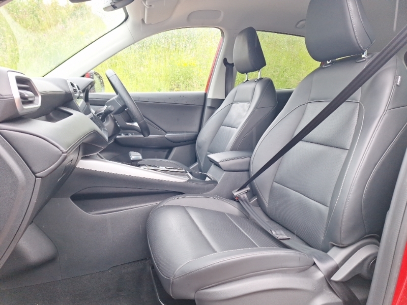 MG ZS 1.5 Hybrid Trophy Red #5